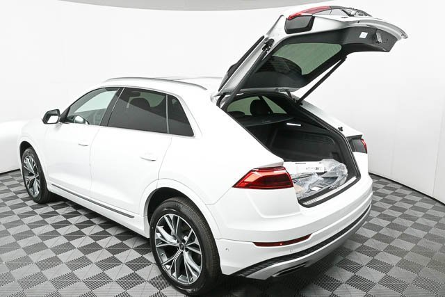 New 2025 Audi Q8 Premium image 28