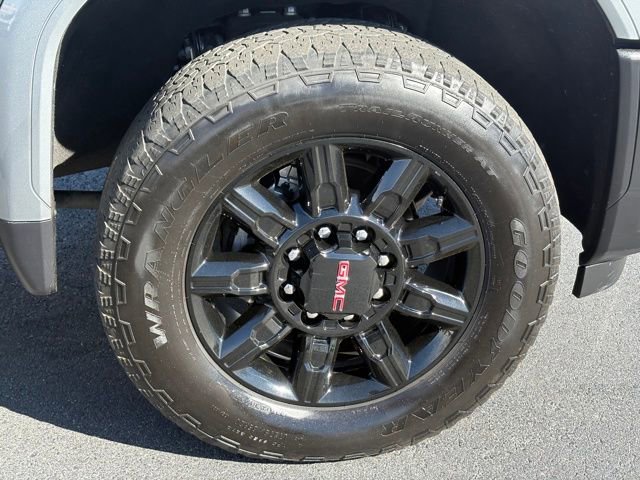 Used 2025 GMC Sierra 2500 AT4 w/ AT4 Premium Plus Package image 26