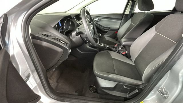 Used 2014 Ford Focus SE FWD image 12