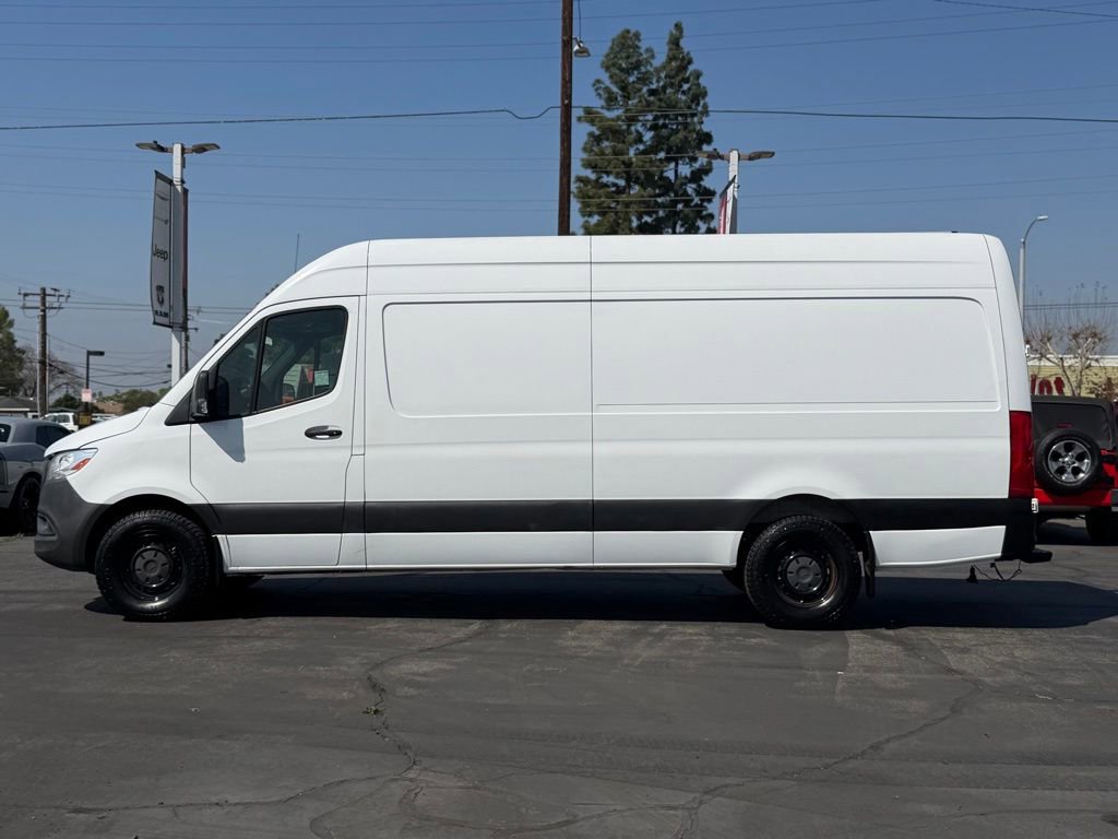 Used 2023 Mercedes-Benz Sprinter 2500 w/ Acoustic Package image 6
