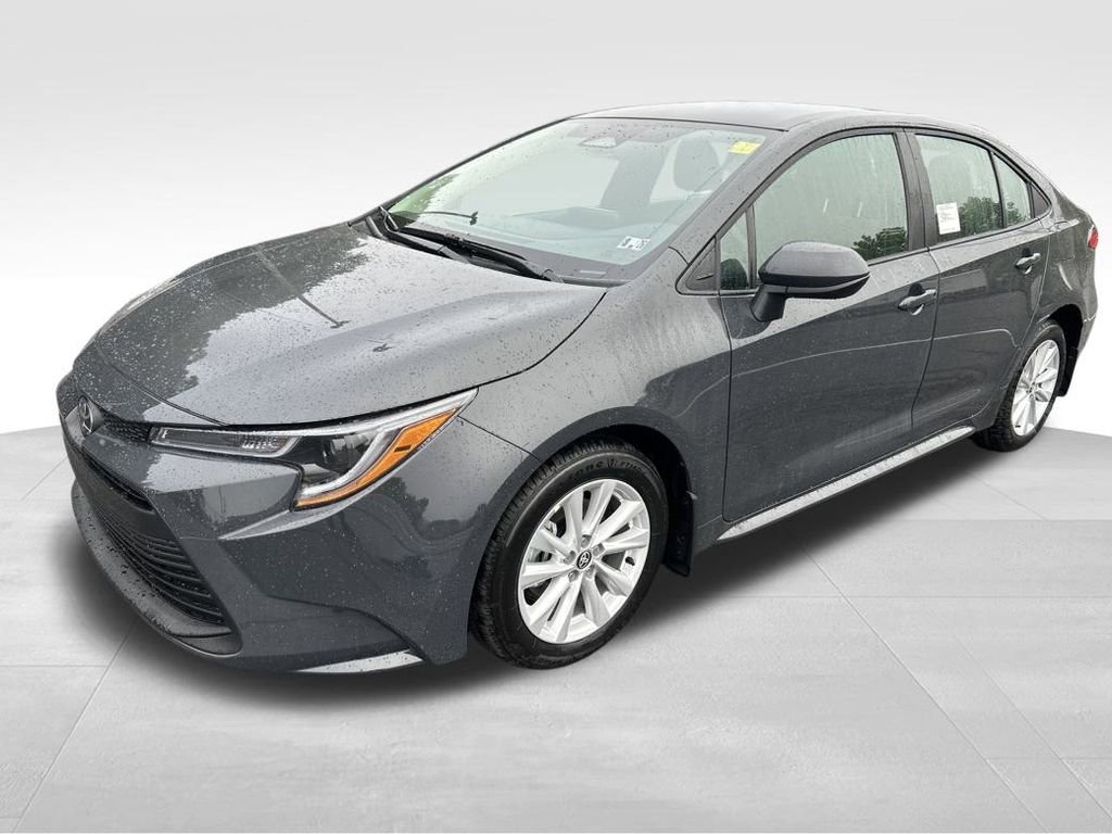 New 2025 Toyota Corolla LE