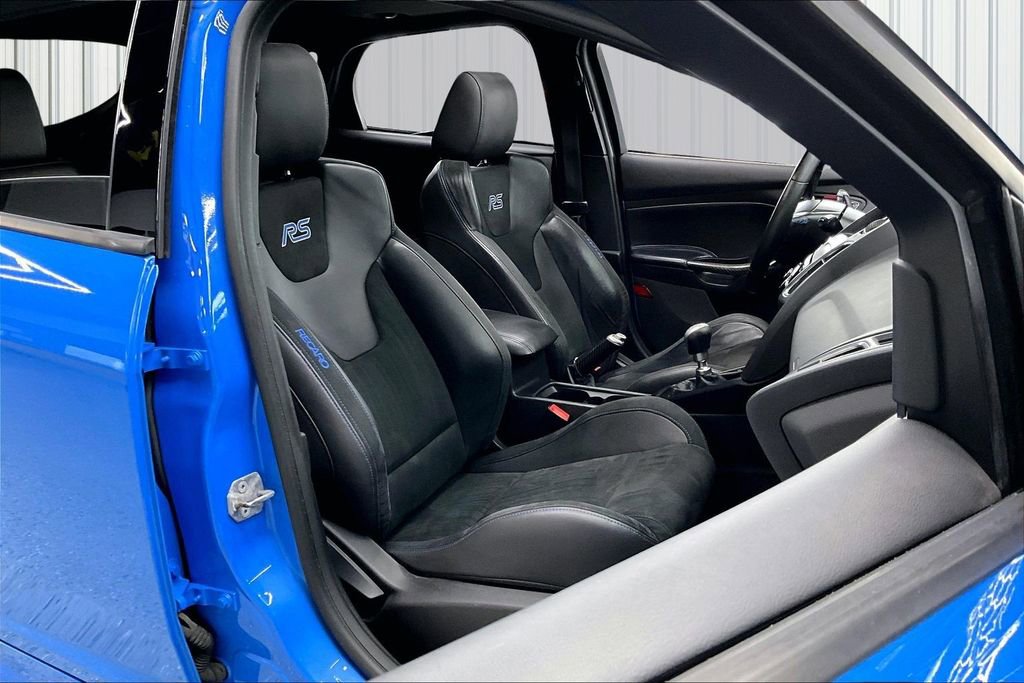 Used 2018 Ford Focus RS AWD/4WD image 29