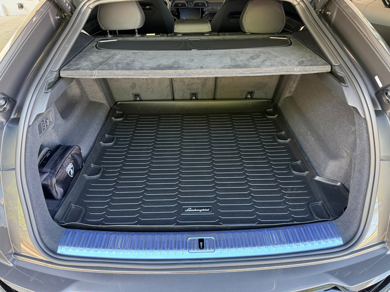 Used 2024 Lamborghini Urus S image 46