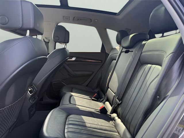 Used 2018 Audi Q5 2.0T Premium Plus w/ Premium Plus Package image 11