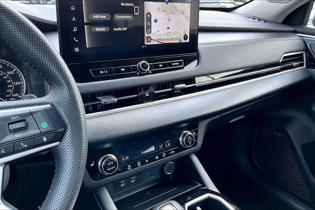 Used 2025 Mitsubishi Outlander SE FWD image 15