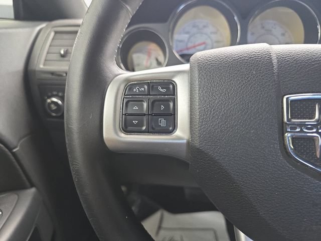 Used 2013 Dodge Challenger SXT Plus RWD image 17