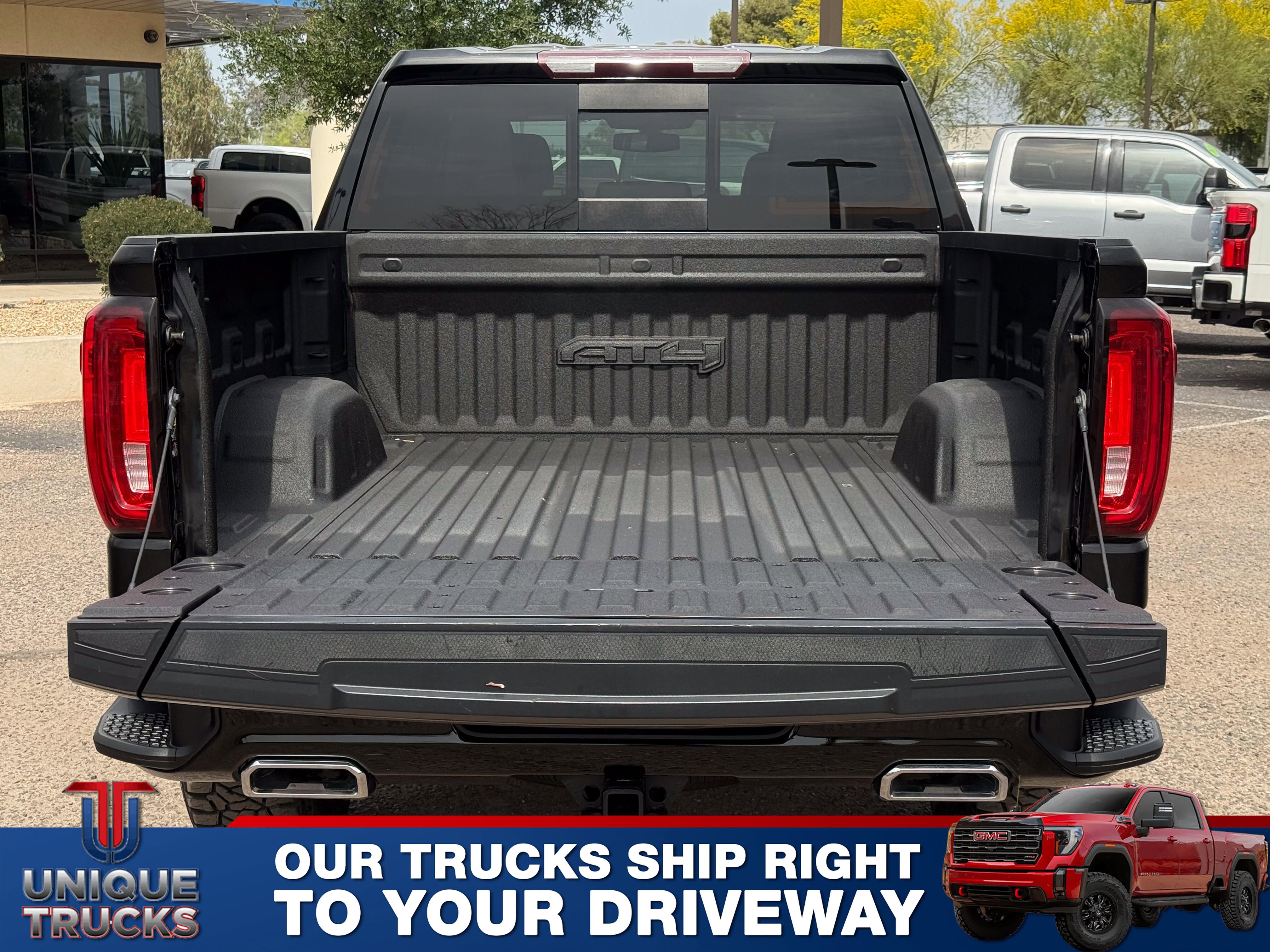 Used 2021 GMC Sierra 1500 AT4 w/ AT4 Preferred Package image 8