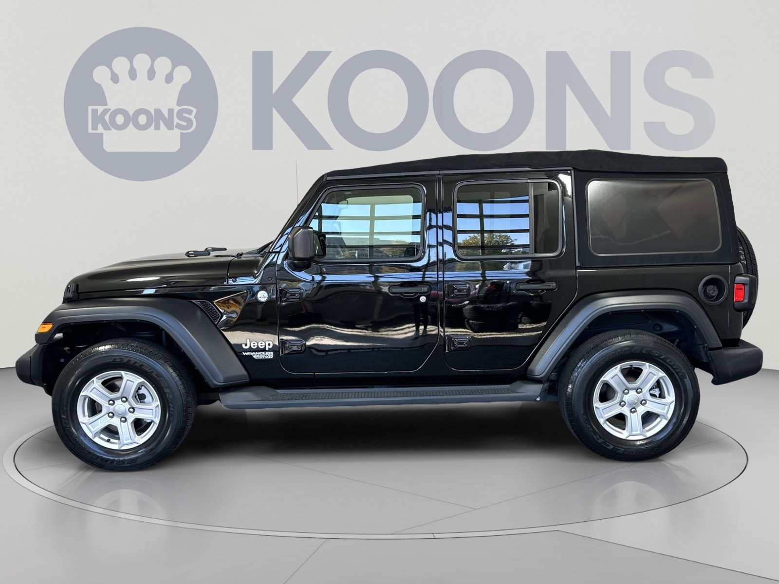 Used 2018 Jeep Wrangler Unlimited Sport S AWD/4WD image 2