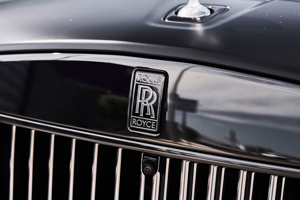 Used 2026 Rolls-Royce Cullinan Black Badge AWD/4WD image 9