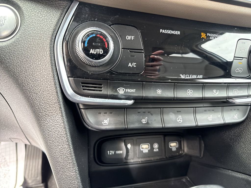 Used 2020 Hyundai Santa Fe Limited AWD/4WD image 33