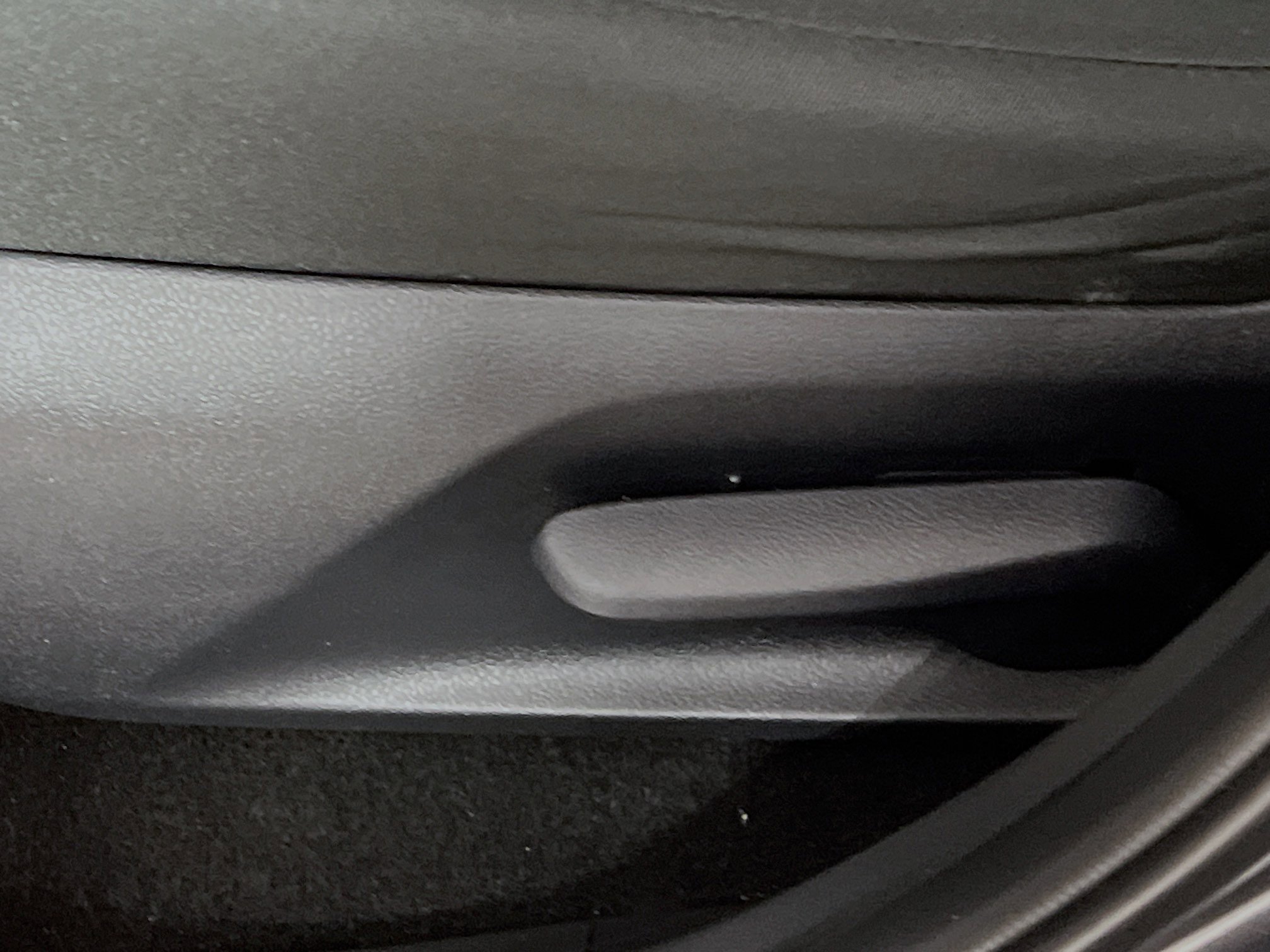 Used 2025 Toyota RAV4 LE image 16