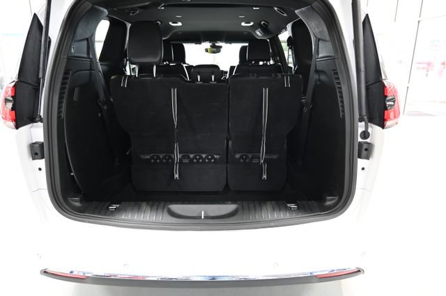 Used 2025 Chrysler Pacifica Select image 27