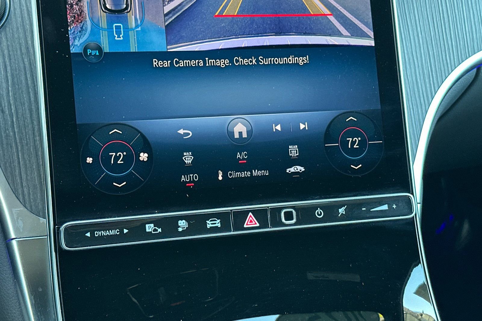 Used 2025 Mercedes-Benz GLC 350e 4MATIC image 21