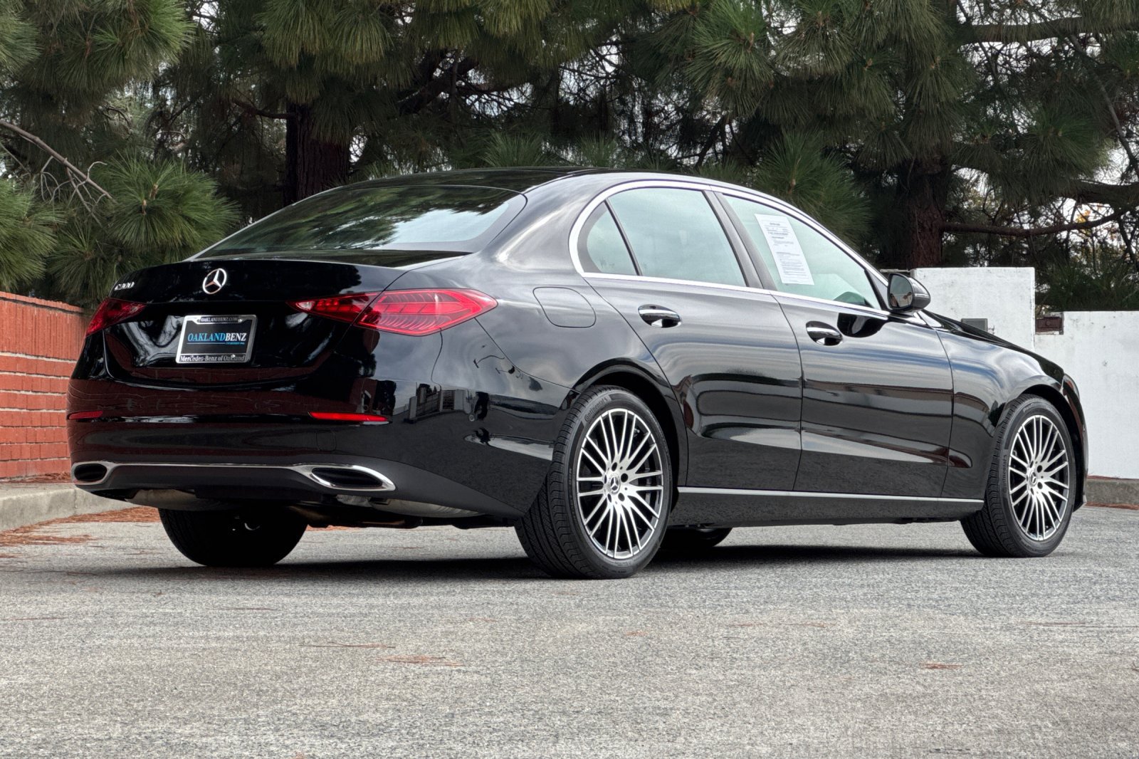 Used 2026 Mercedes-Benz C 300 Sedan image 4