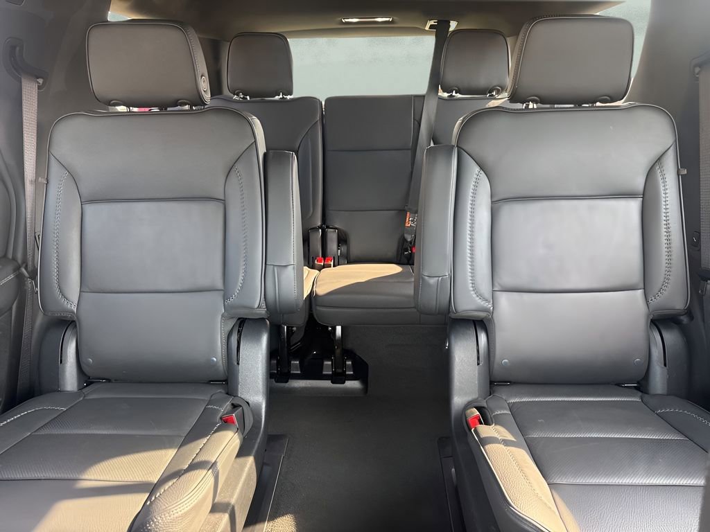 Used 2025 GMC Yukon Denali image 12