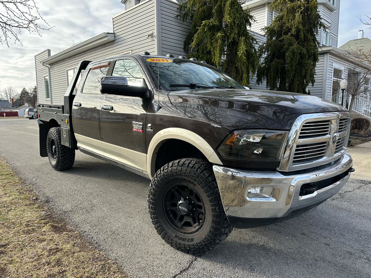 Used 2011 RAM 3500 Laramie w/ HD Snow Plow Prep Group image 1