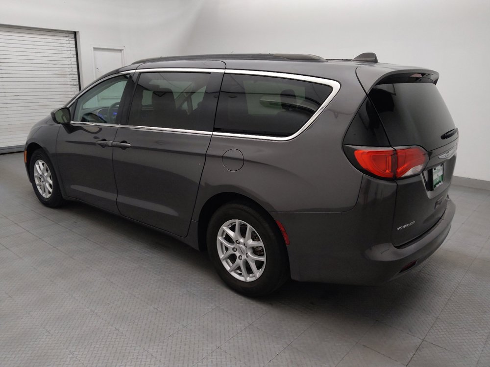 Used 2021 Chrysler Voyager Lxi FWD image 3