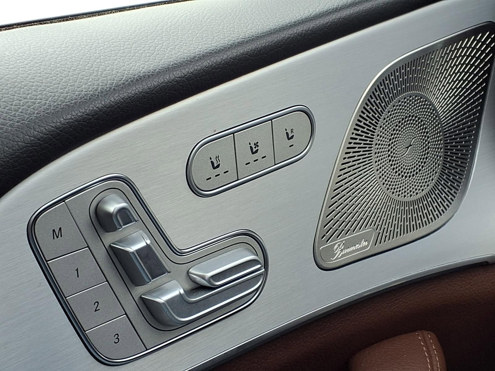 Used 2025 Mercedes-Benz GLS 450 4MATIC image 25