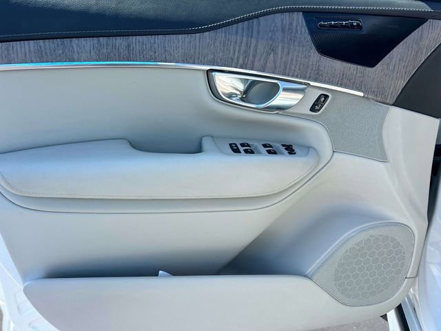 Used 2022 Volvo XC90 T6 Inscription w/ Lounge Package AWD/4WD image 25