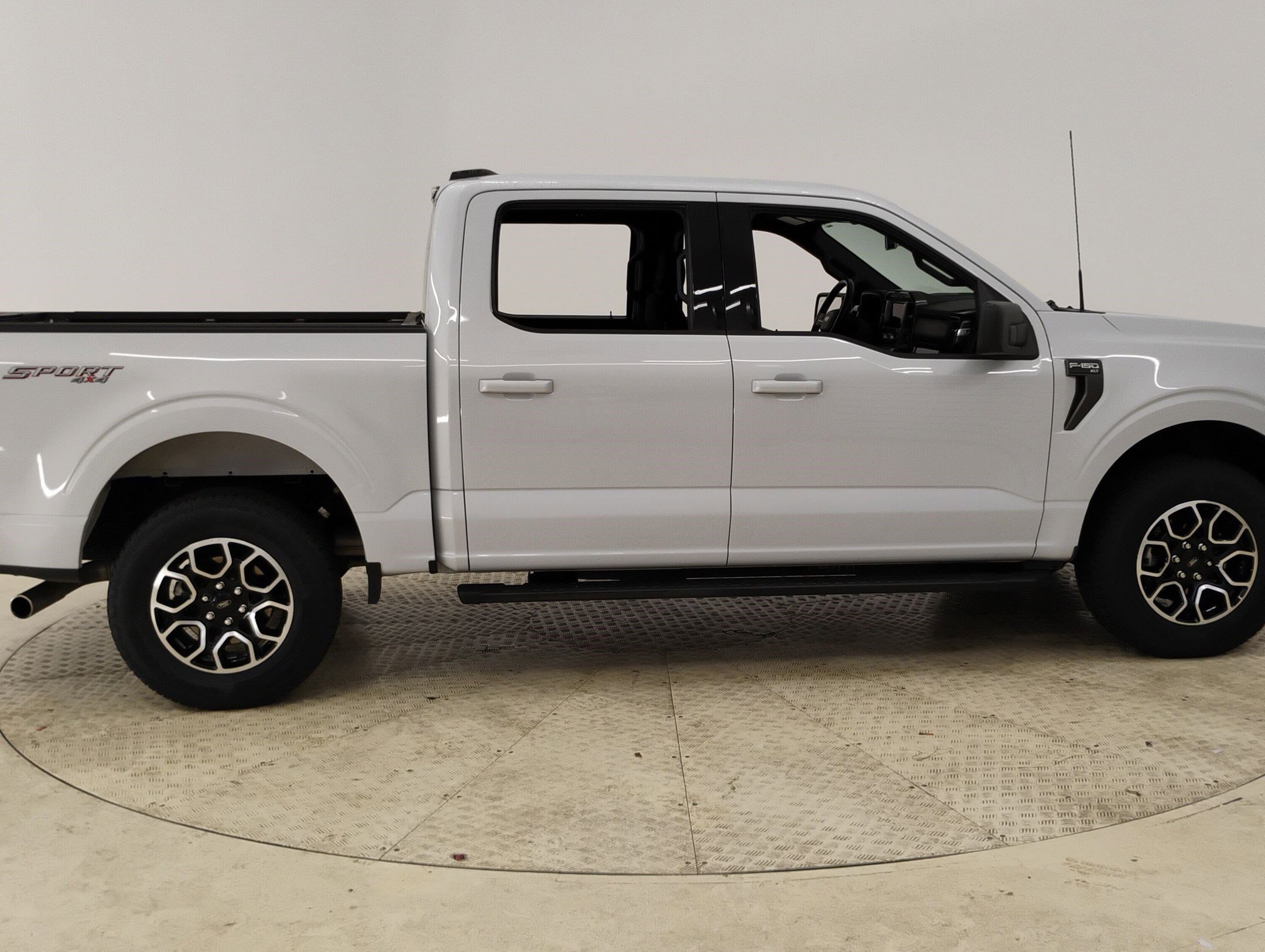 Certified 2022 Ford F150 XLT w/ Equipment Group 301A Mid image 8