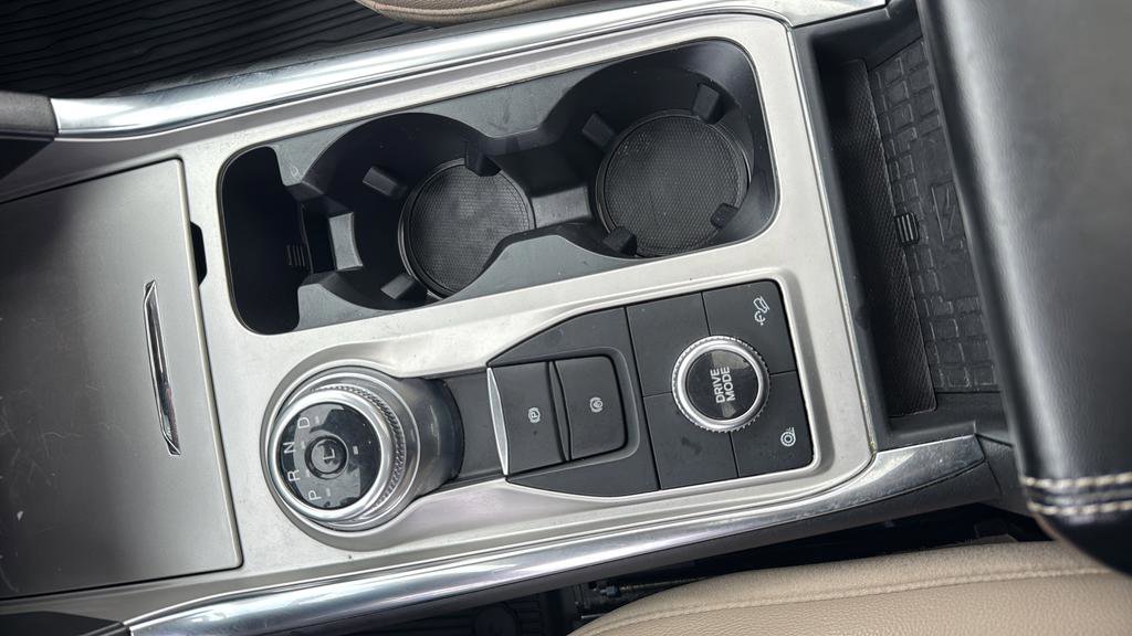 Used 2022 Ford Explorer Limited image 20