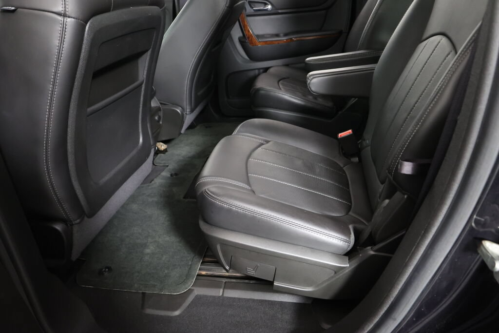 Used 2014 Chevrolet Traverse LTZ w/ LPO, 'HIT The Road' Package FWD image 17