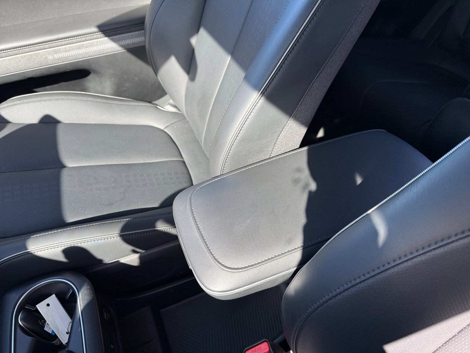 Certified 2022 Hyundai Ioniq 5 Limited w/ Cargo Package image 14