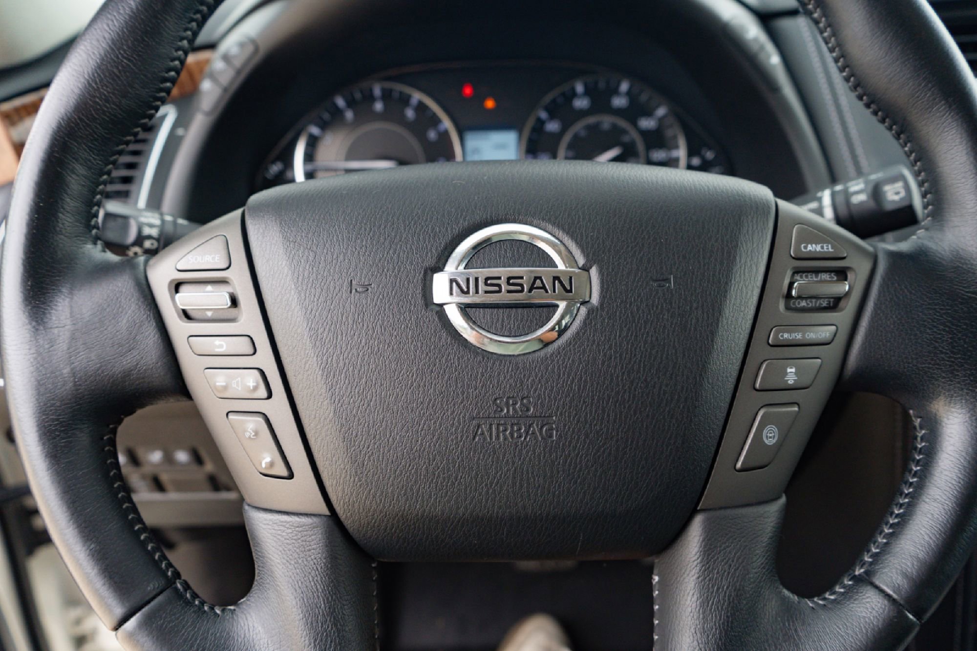 Used 2019 Nissan Armada Platinum AWD/4WD image 10