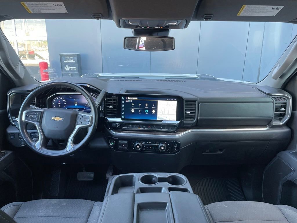 Used 2025 Chevrolet Silverado 3500 LT w/ Safety Package image 15