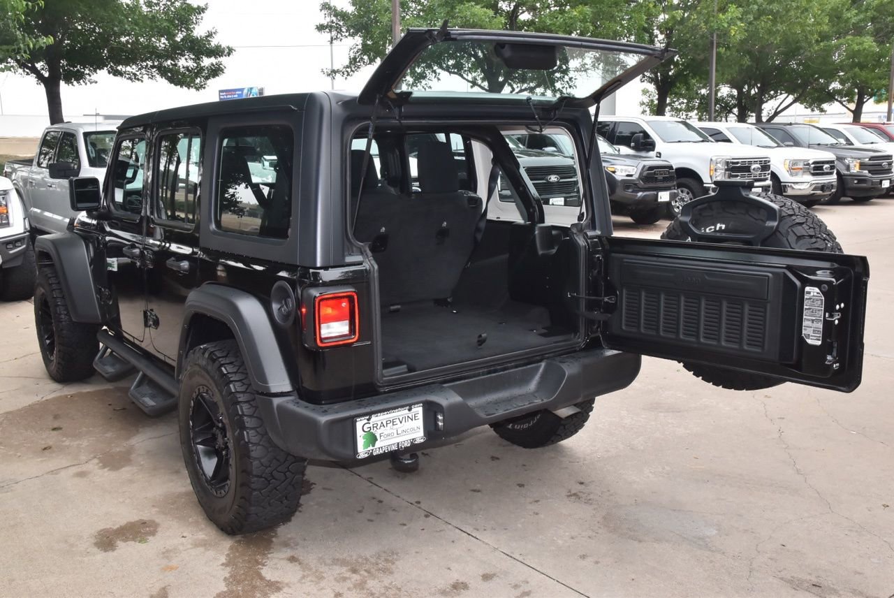 Used 2021 Jeep Wrangler Unlimited Sport AWD/4WD image 36