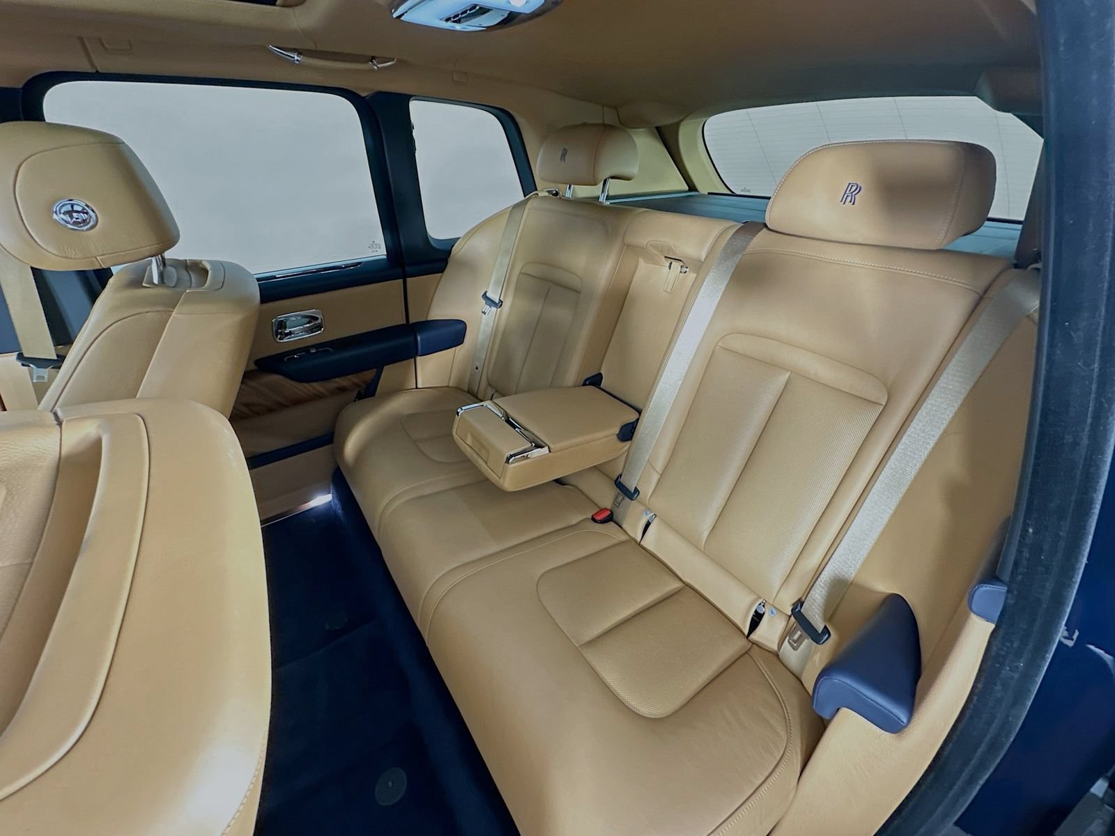 Used 2019 Rolls-Royce Cullinan AWD/4WD image 38