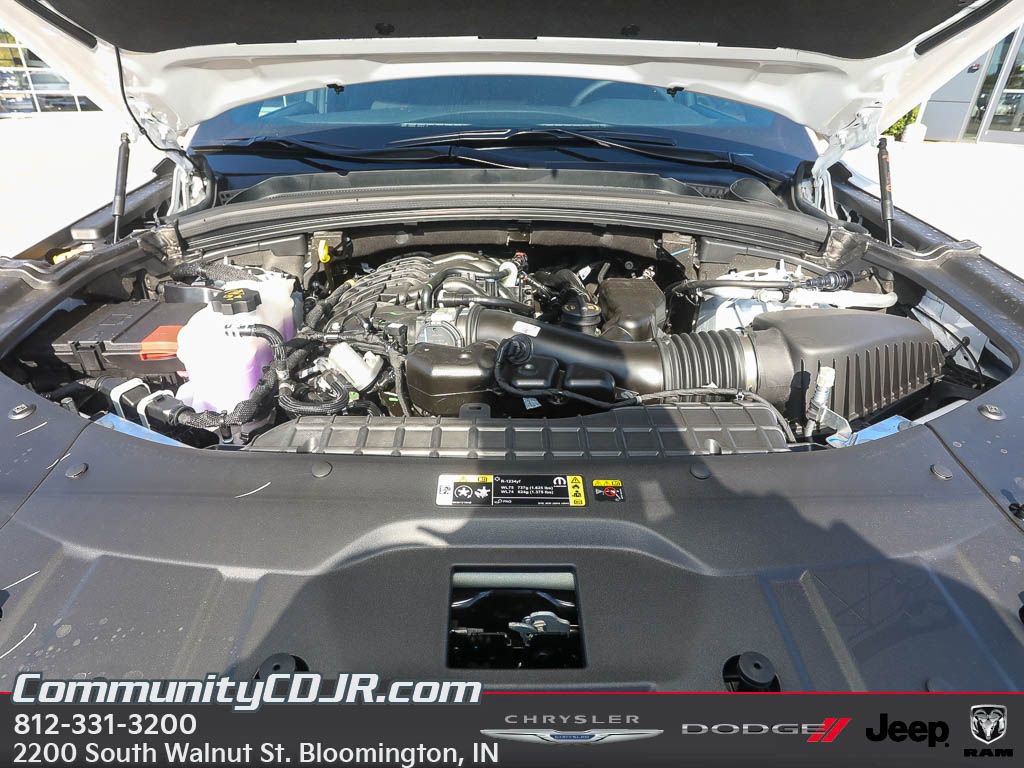 New 2025 Jeep Grand Cherokee Laredo X w/ Luxury Tech Group I image 16