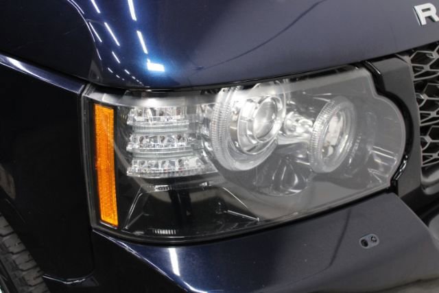 Used 2012 Land Rover Range Rover HSE image 22