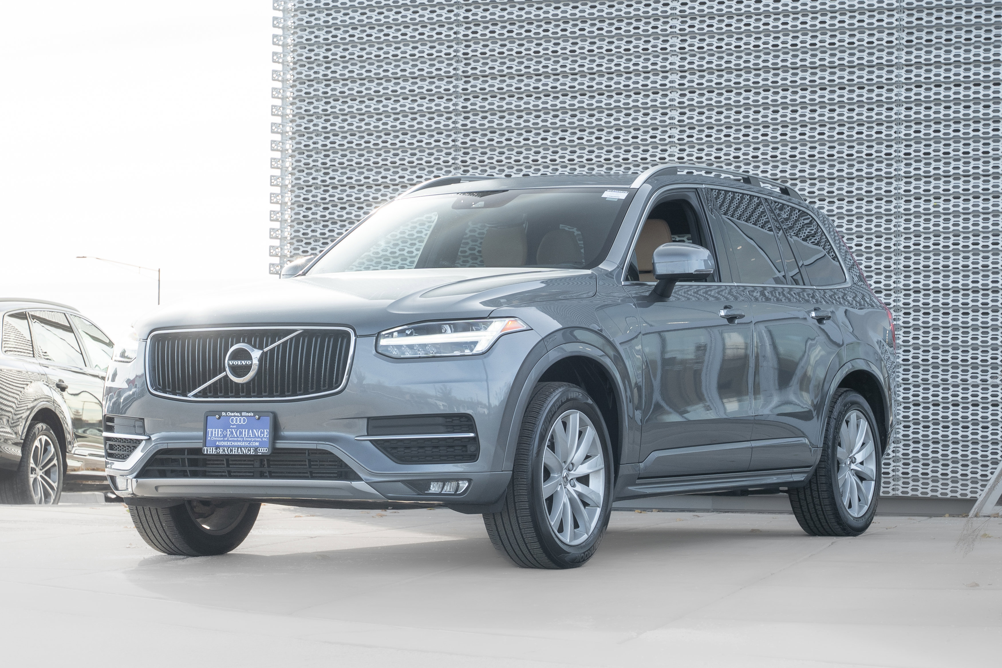 Used 2019 Volvo XC90 T6 Momentum image 7