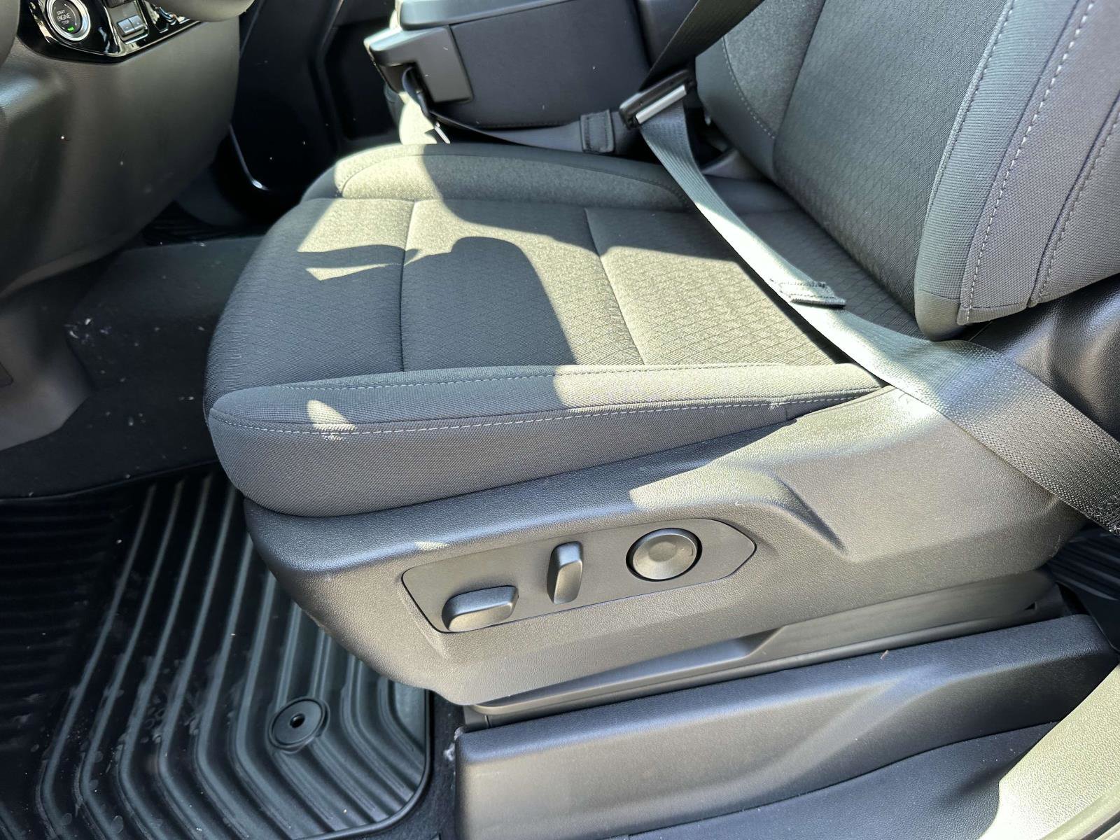 New 2025 GMC Sierra 1500 SLE w/ Preferred Package image 15