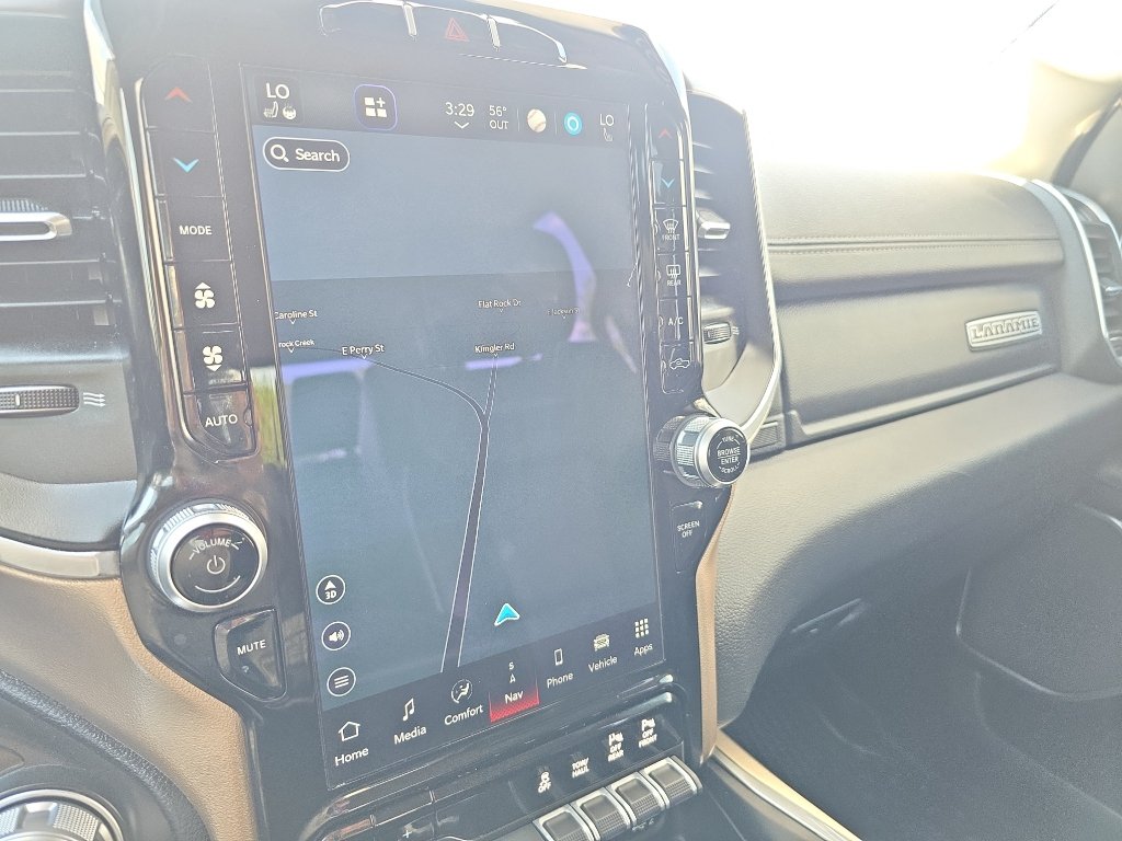 Used 2022 RAM 1500 Laramie AWD/4WD image 30