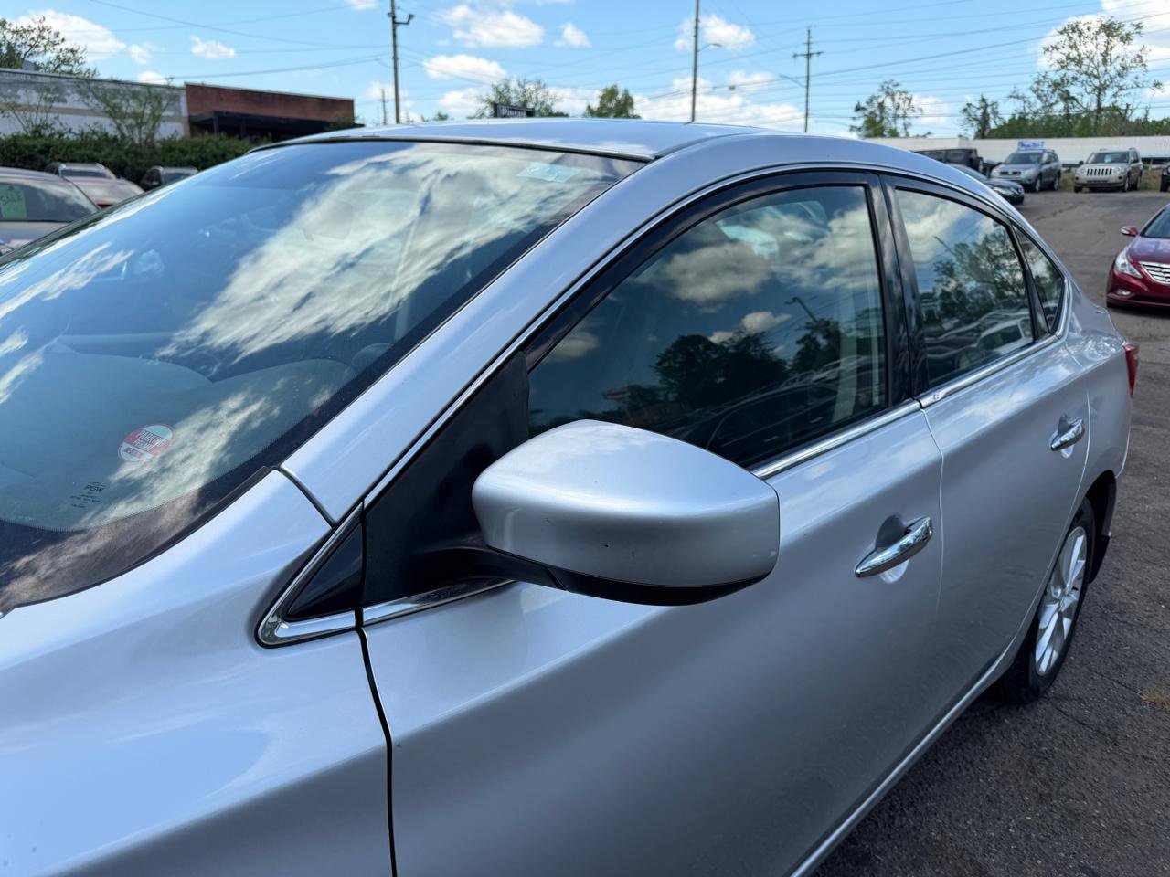 Used 2016 Nissan Sentra SV w/ Style Package image 10