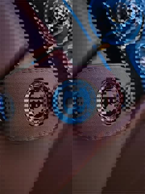 Used 2023 Bentley Bentayga Plug-In Hybrid image 37