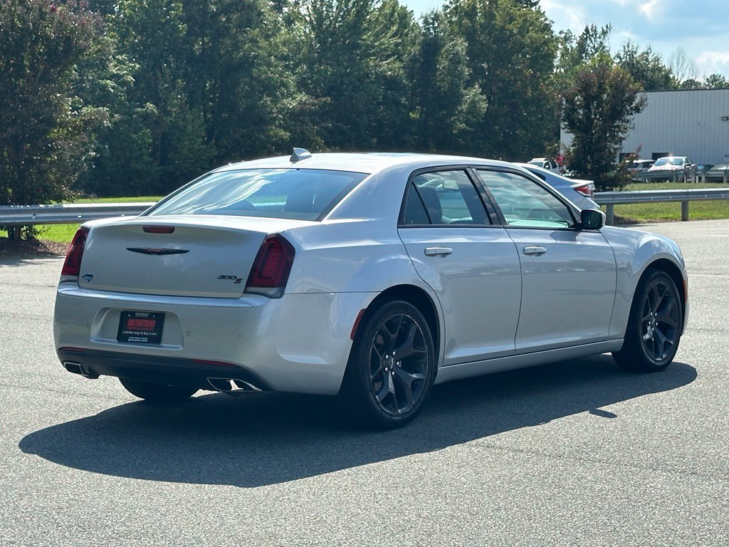 Used 2022 Chrysler 300 S RWD image 8