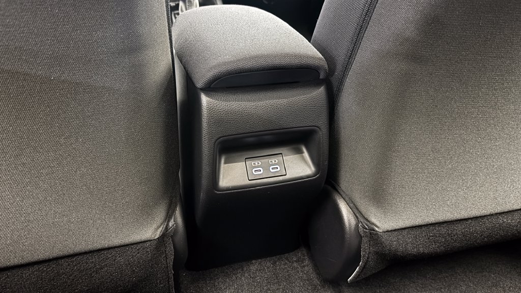 Certified 2024 Toyota Corolla LE AWD/4WD image 32
