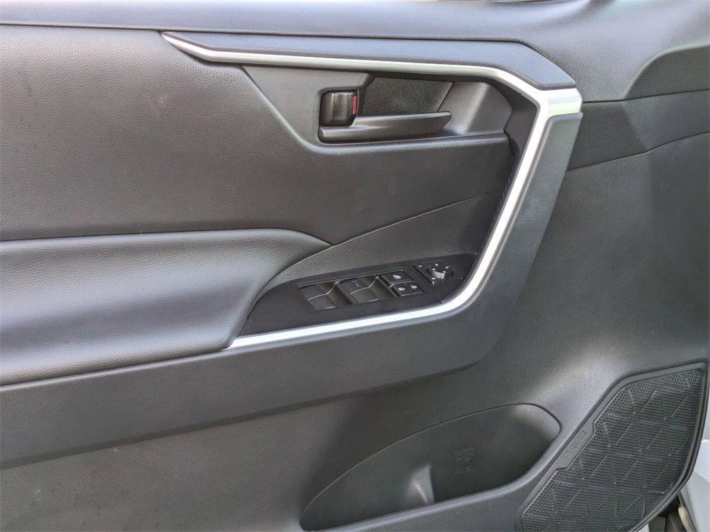 Used 2025 Toyota RAV4 LE image 11