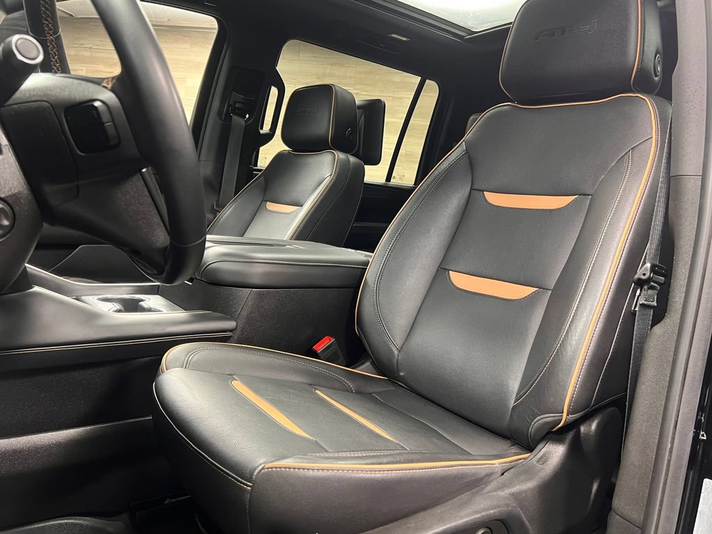Used 2023 GMC Yukon XL AT4 w/ Max Trailering Package AWD/4WD image 4