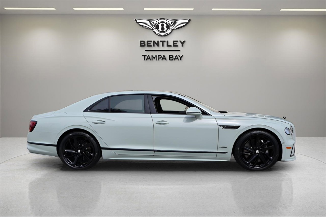 New 2025 Bentley Flying Spur Plug-In Hybrid image 5