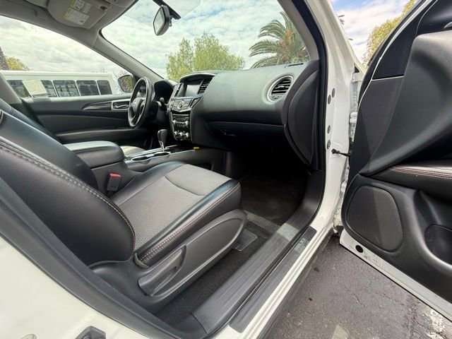 Used 2020 Nissan Pathfinder SV w/ Rock Creek Edition FWD image 10