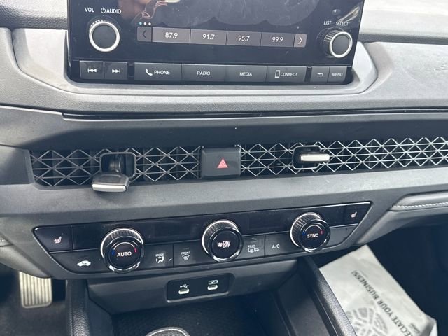 Certified 2023 Honda Accord EX image 11