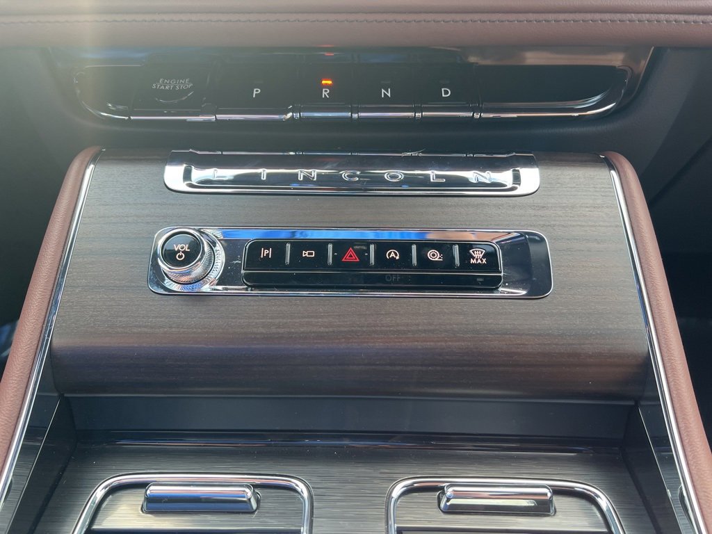 New 2025 Lincoln Aviator Reserve w/ Equipment Group 201A image 34