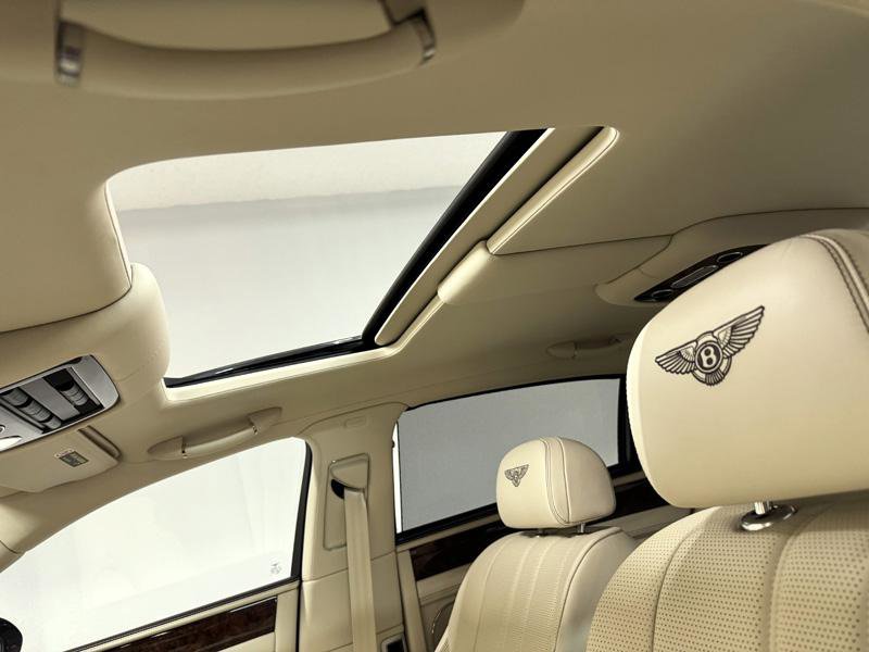 Used 2015 Bentley Flying Spur V8 AWD/4WD image 16