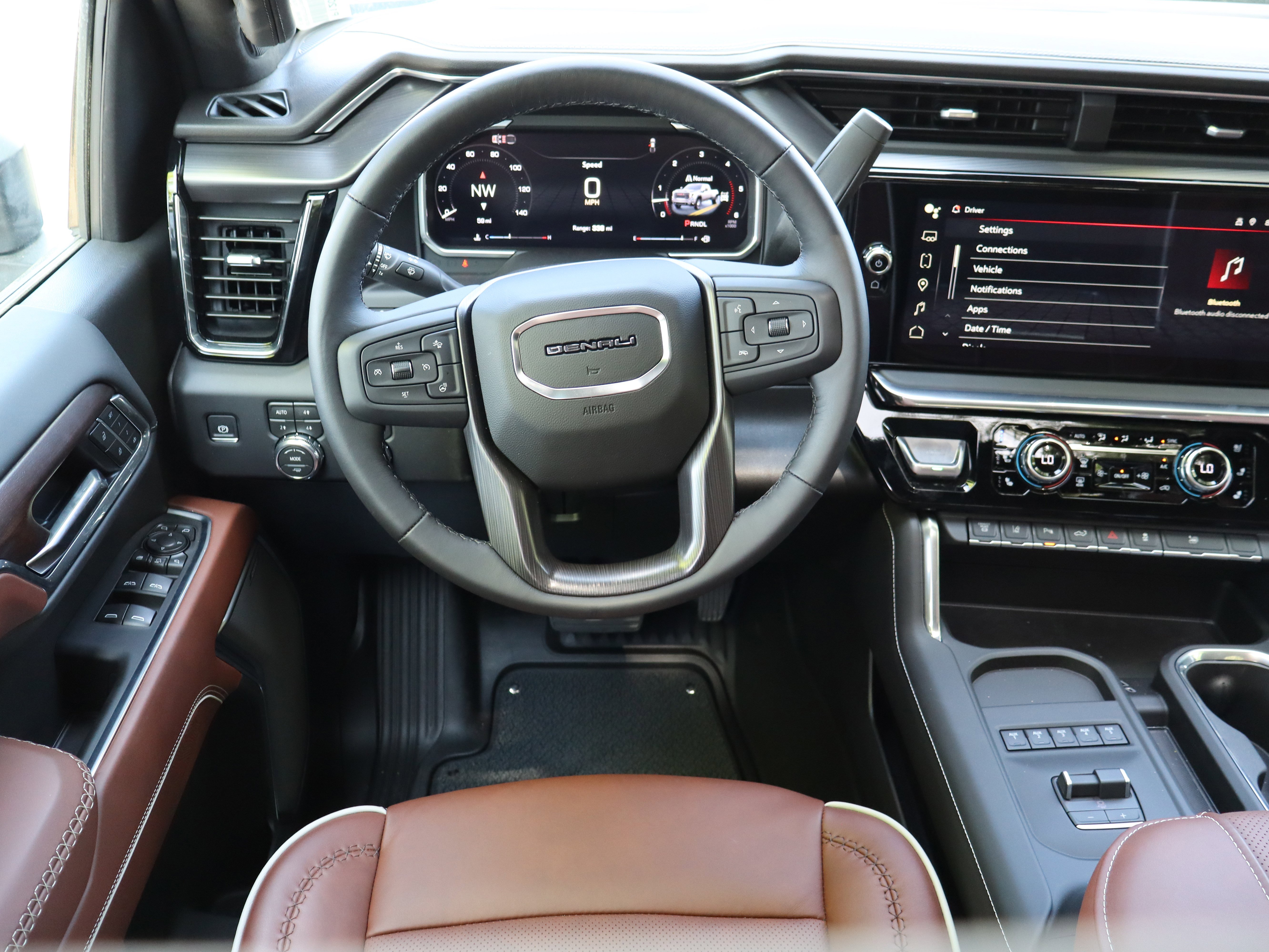 Used 2026 GMC Sierra 3500 Denali Ultimate image 22