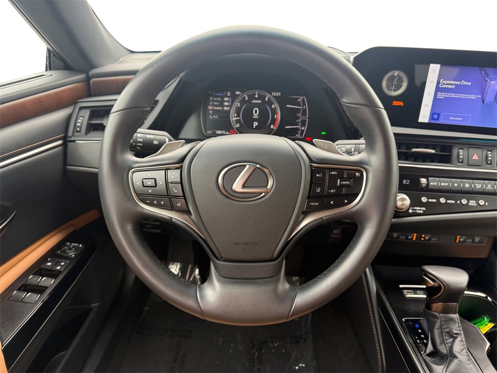 Used 2025 Lexus ES 350 w/ Premium Package image 13