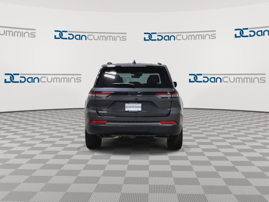 New 2026 Jeep Grand Cherokee Limited w/ Limited Altitude Package image 7